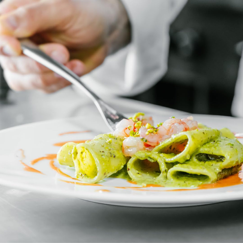 GUSTO ETNA Sicilian Pistachio Pesto on pasta with basil aroma