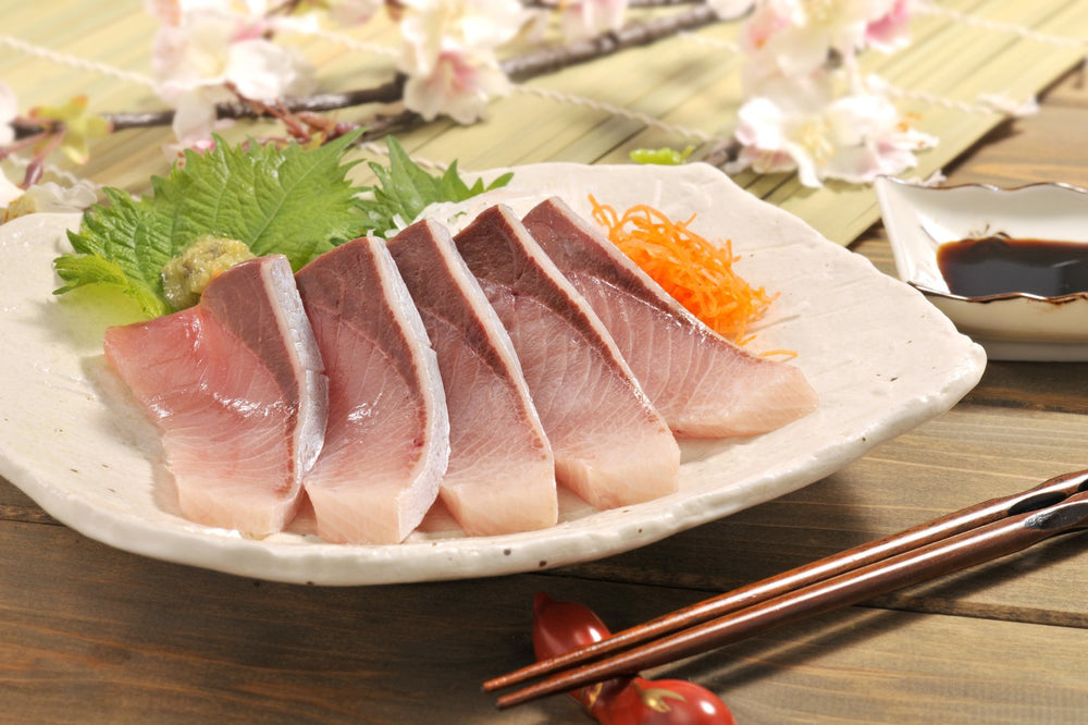 Gustus Vitae Green Tea Sea Salt kitchen setup shows versatile finishing for soups, salads, and meats.
