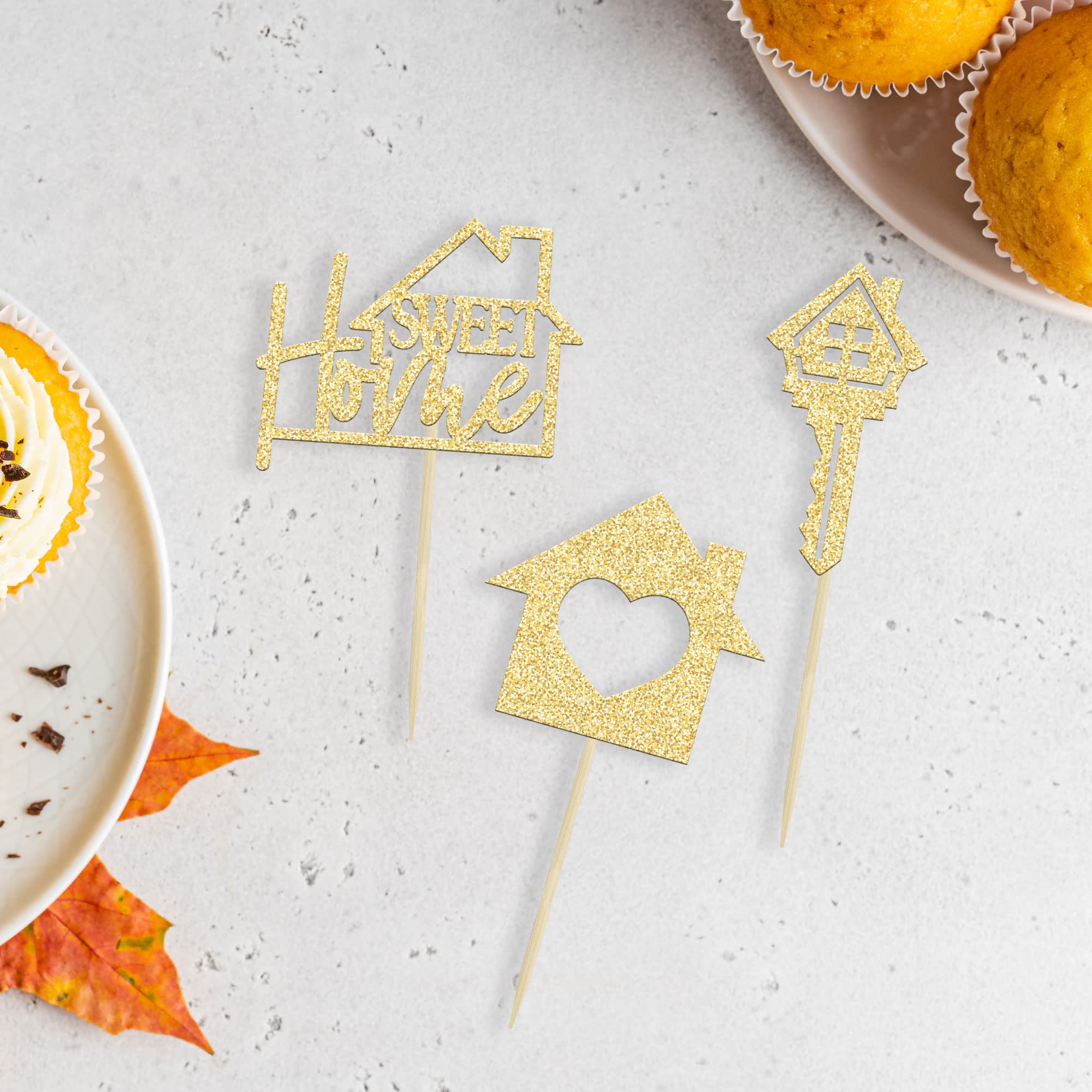 Gyufise gold glitter cupcake picks enhance celebratory desserts.