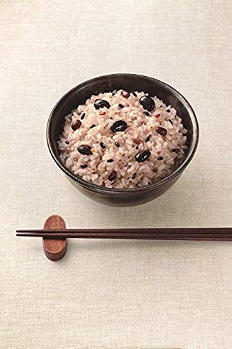 Hakubaku 16-multigrain nutrition-boost image hints at vitamins and minerals.