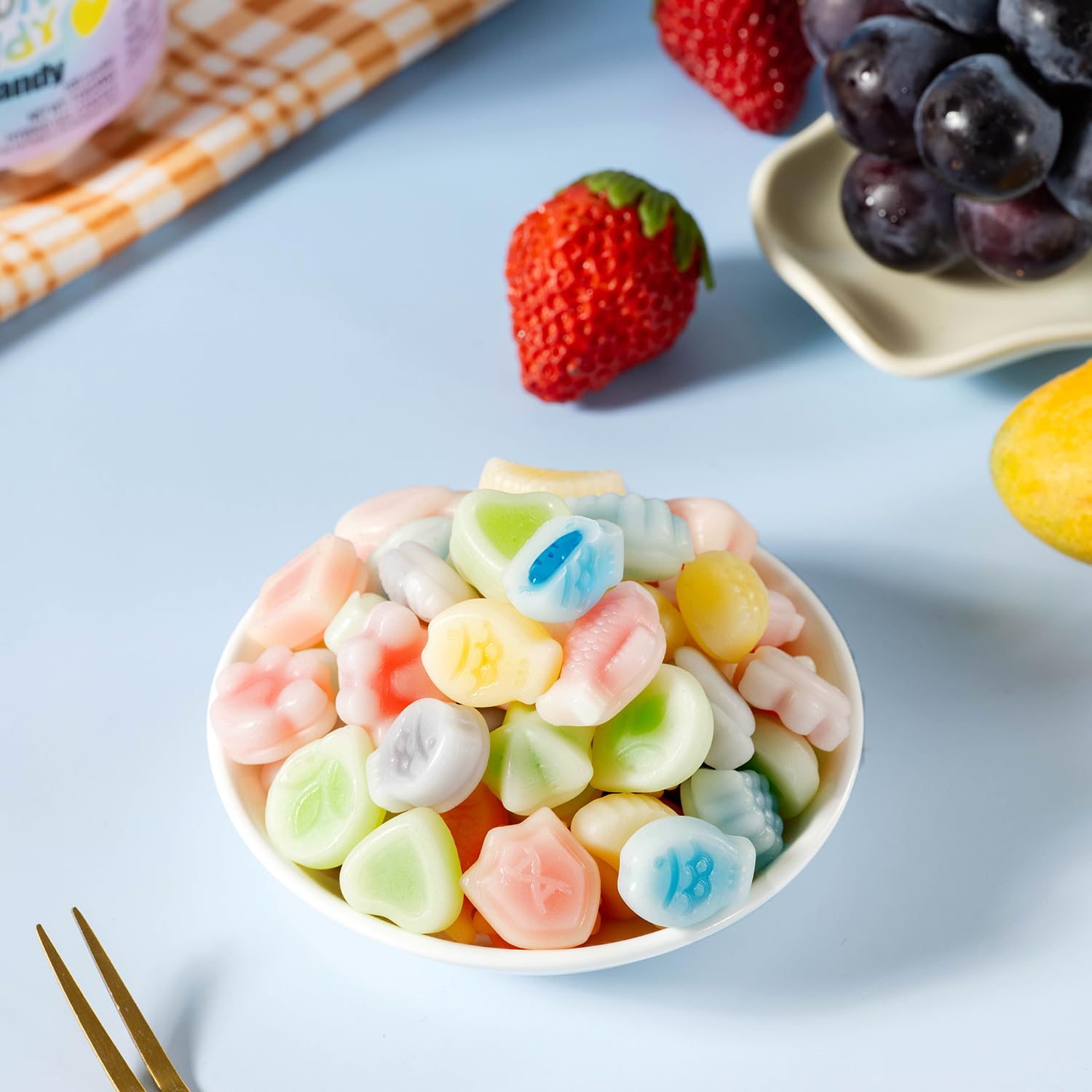 Halfoma nine fruit flavors, diverse tasting in one package.