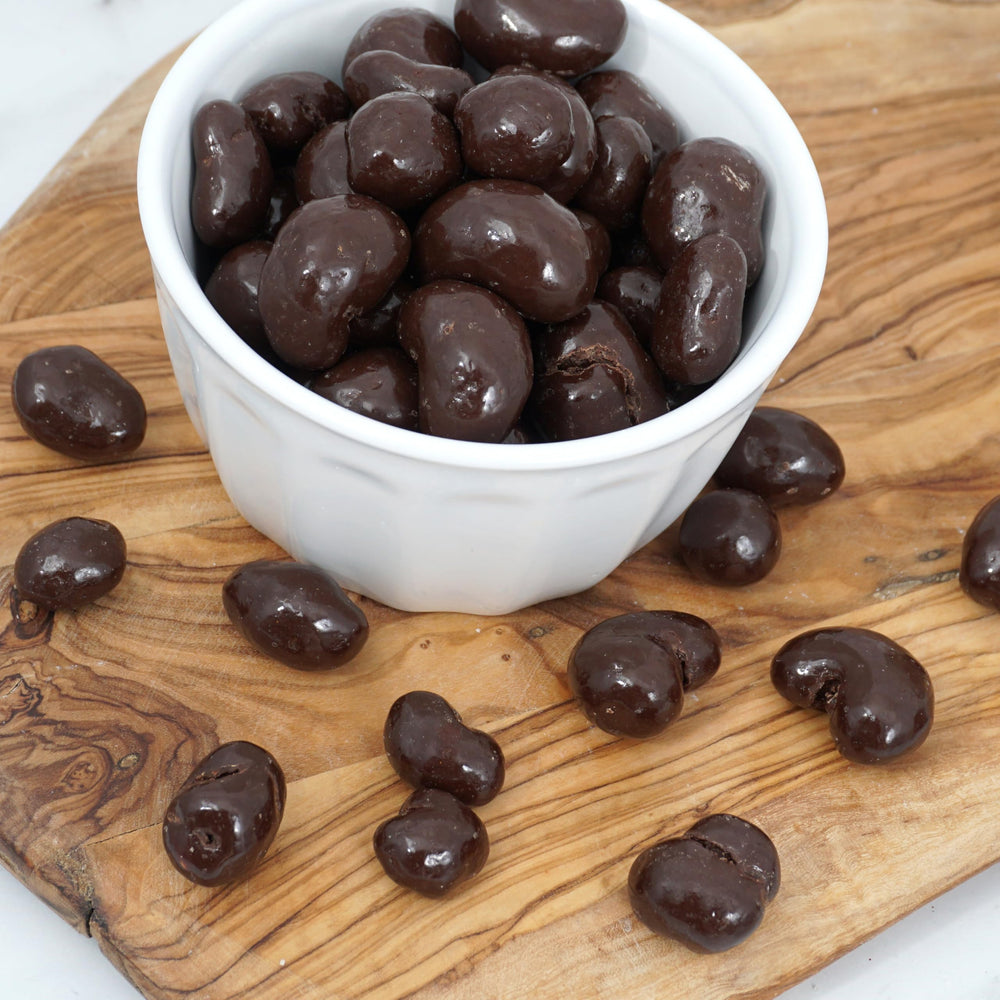 The Hampton Candy Company packaging display for 2-pound bulk bag, ideal for gifts.