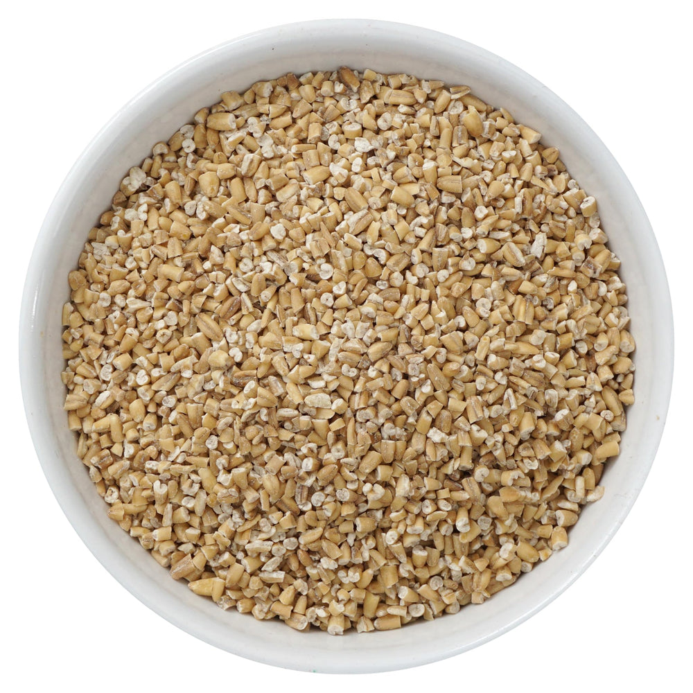 Hampton Regular Steel Cut Oats cooking shot demonstrates versatile stovetop preparation.