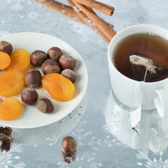 Warm cinnamon and hazelnut notes in Harney & Sons Celebration tea