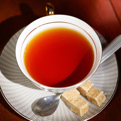 Harney & Sons English Breakfast brew pours smoothly for a satisfying hot cup