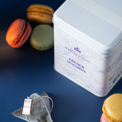 Harney & Sons tin packaging with sleeve, presentation suitable for gifting.