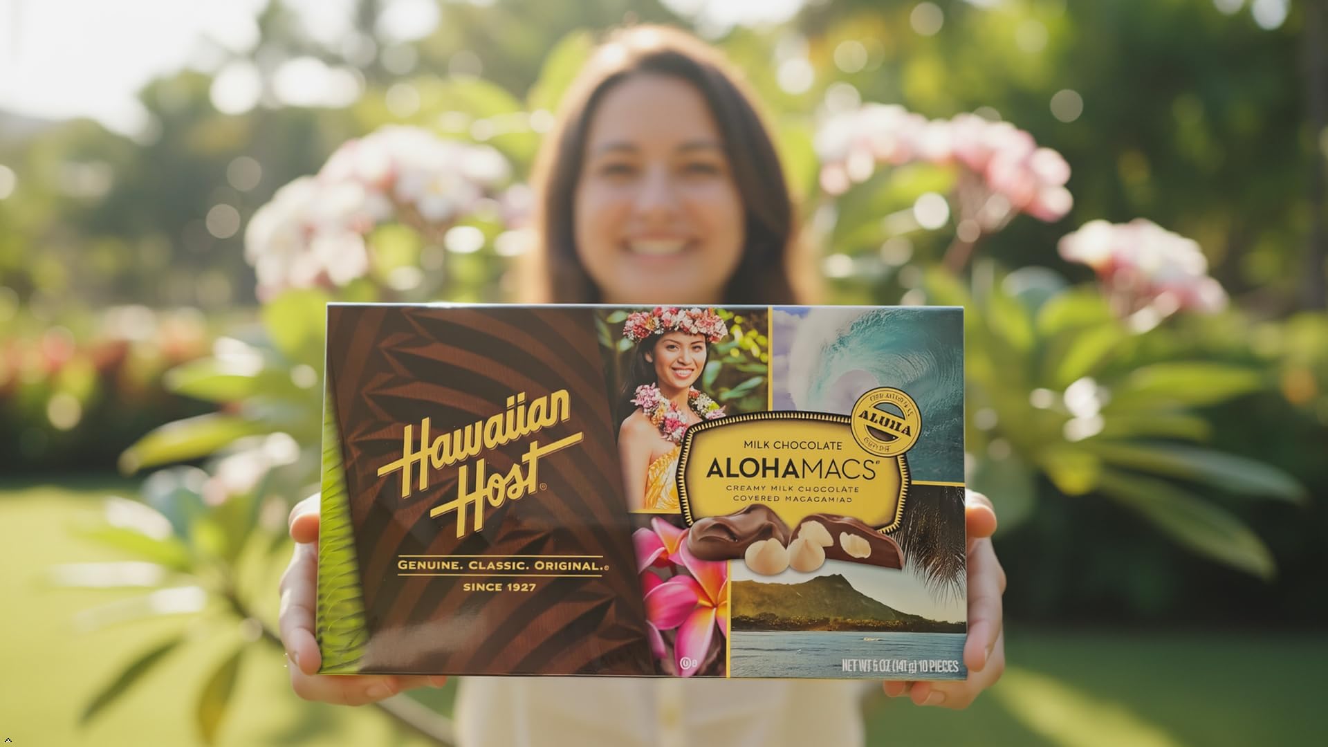 Hawaiian Host AlohaMacs gift-ready 5 oz box ideal for sharing or gifting.