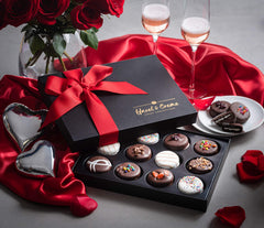 Hazel & Creme gourmet cookies arranged inside the gift box for gifting.