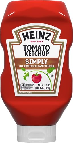 Hot dogs topped with Heinz Simply Tomato Ketchup for a timeless condiment