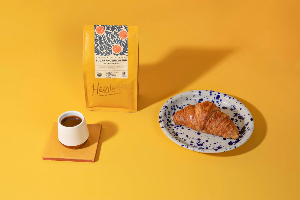 Heirloom Sugar Phoenix Blend roast profile visual on the bag.