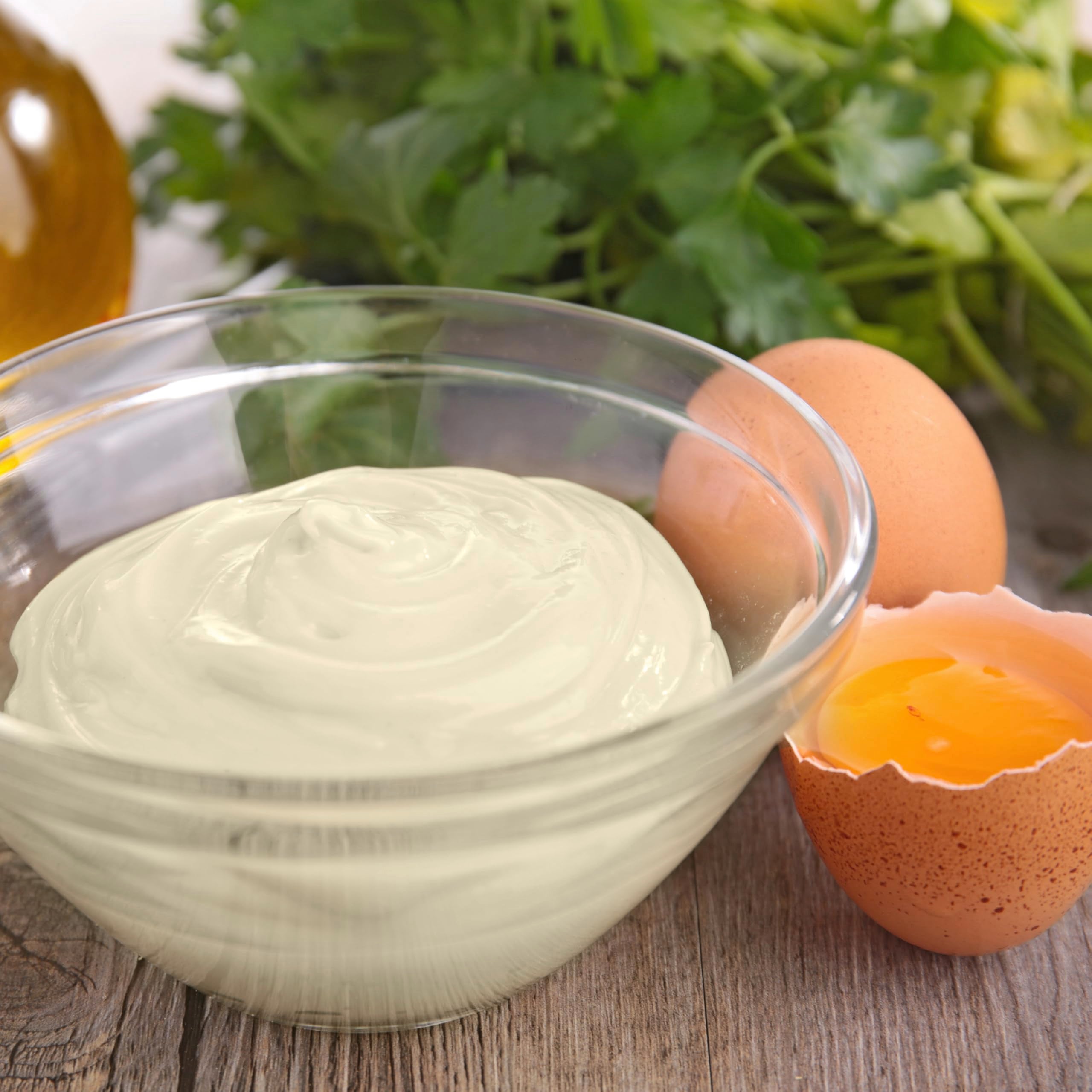 Sandwich and burger prep with Hellmann's Real Mayonnaise.