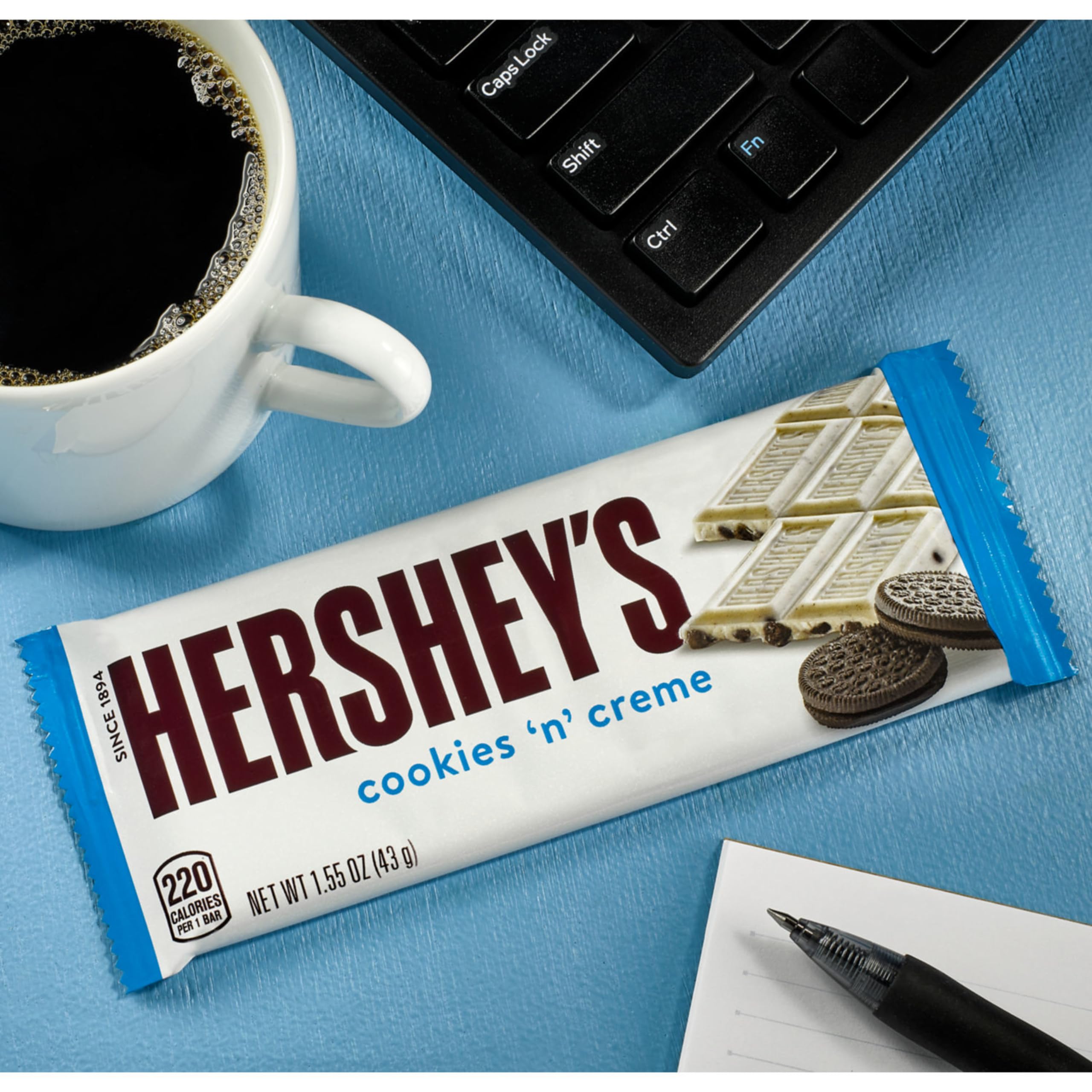 HERSHEY'S Cookies 'n' Creme bars gift-ready packaging for celebrations.