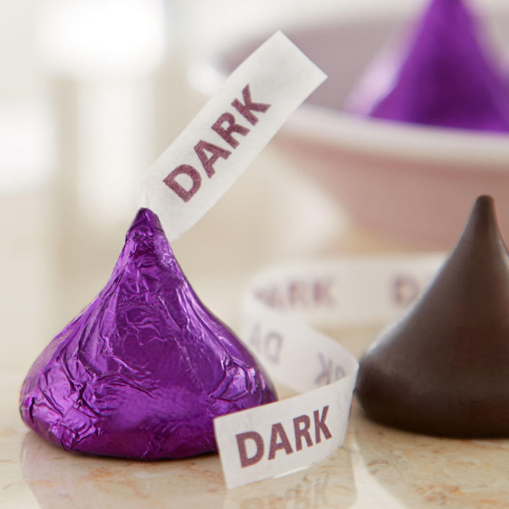 HERSHEY'S KISSES SPECIAL DARK party display, ideal stocking stuffers