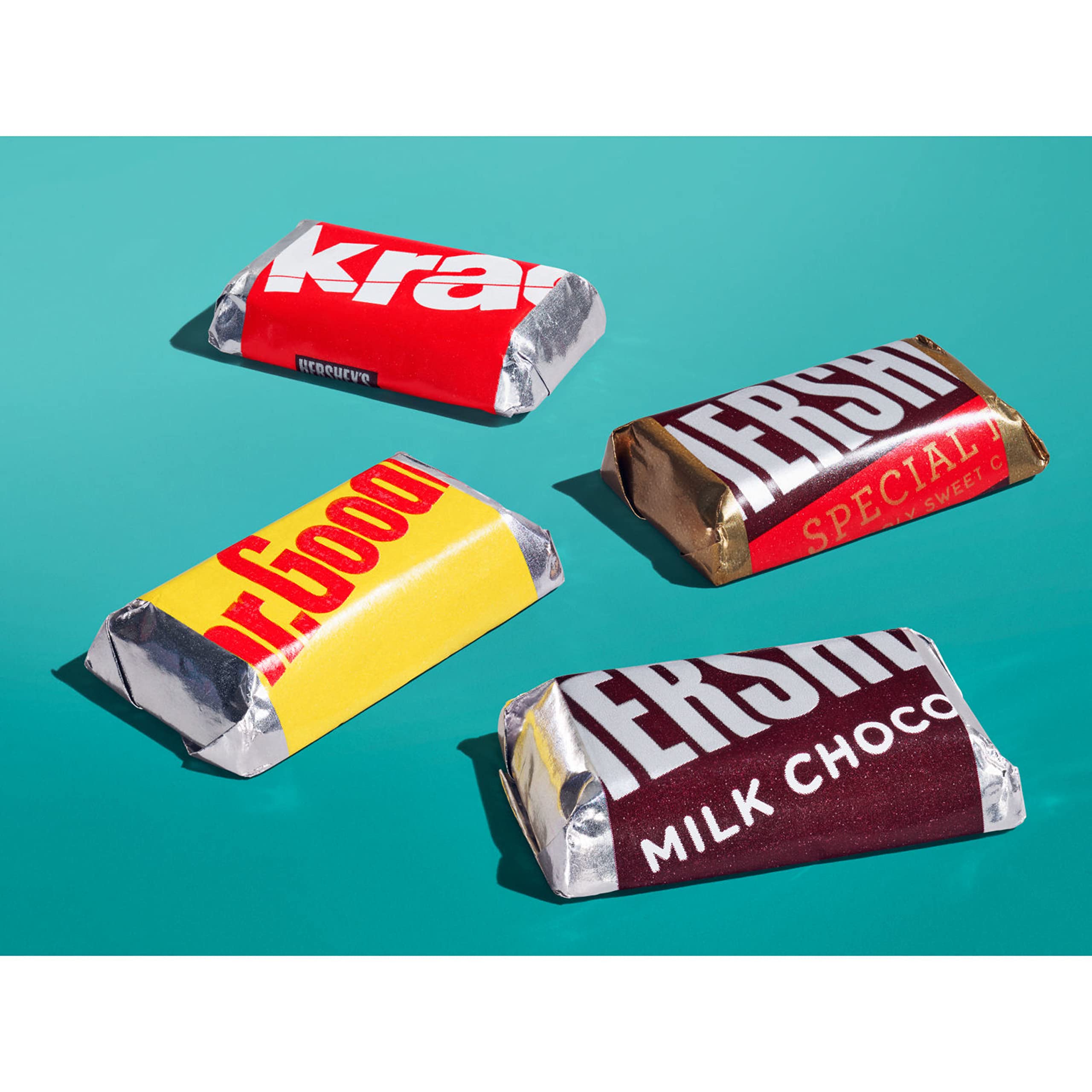 HERSHEY'S Miniatures Special Dark close-up, mildly rich chocolate for variety lovers.