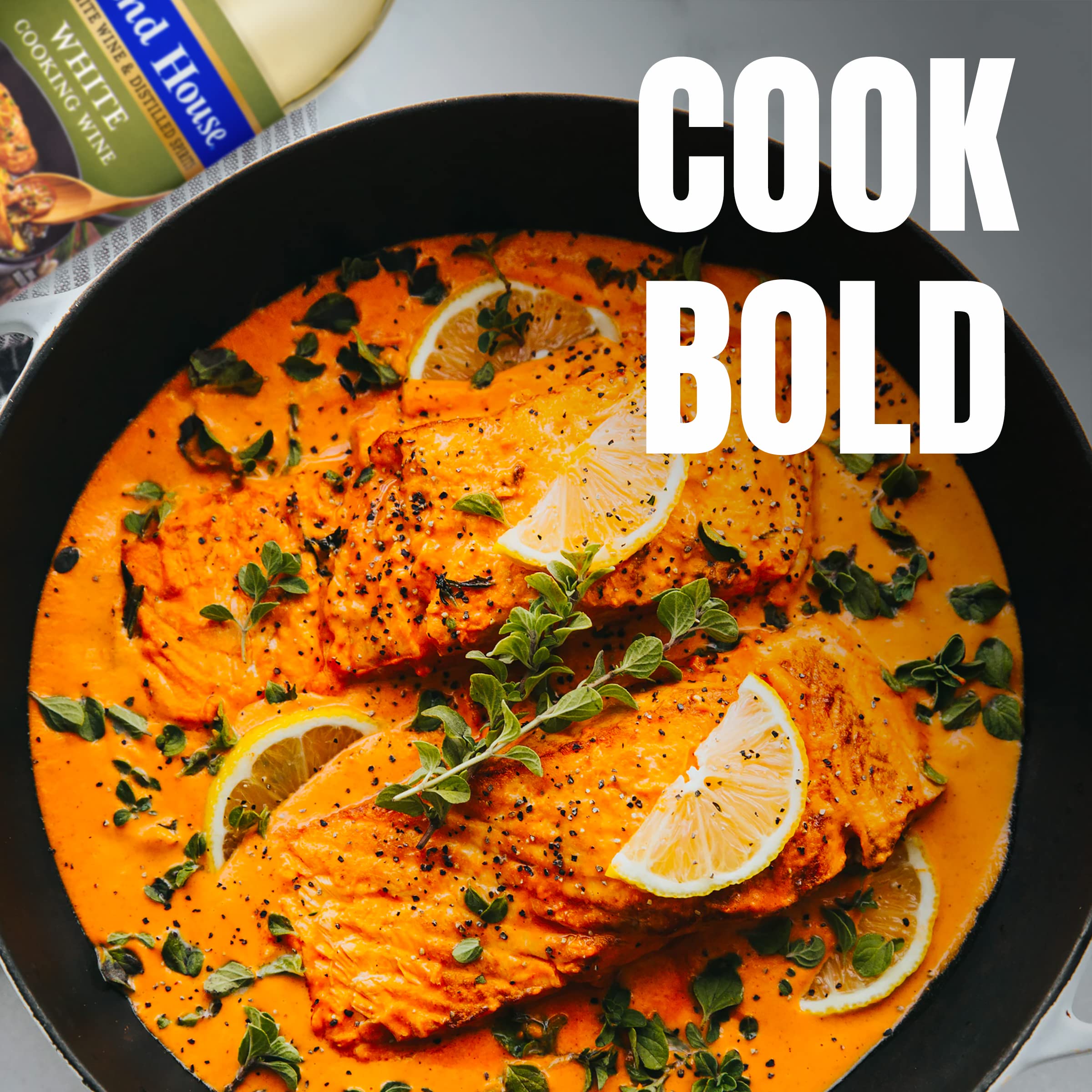 Holland House Cook Wine White pour captures crisp aroma ideal for deglazing.
