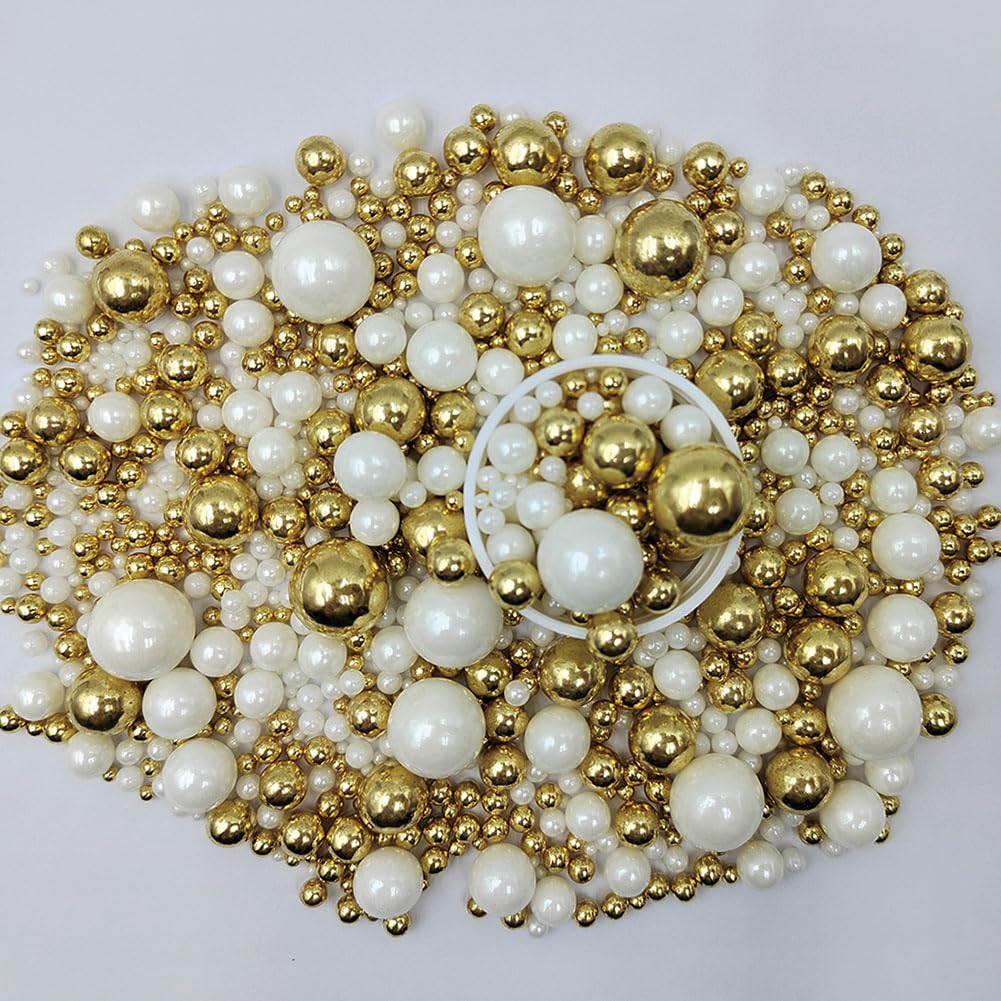Homankit pearls sprinkled on cookies for shimmering detail.