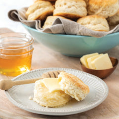 Ingredients label close-up emphasizes enriched bleached flour with leavening and salt.