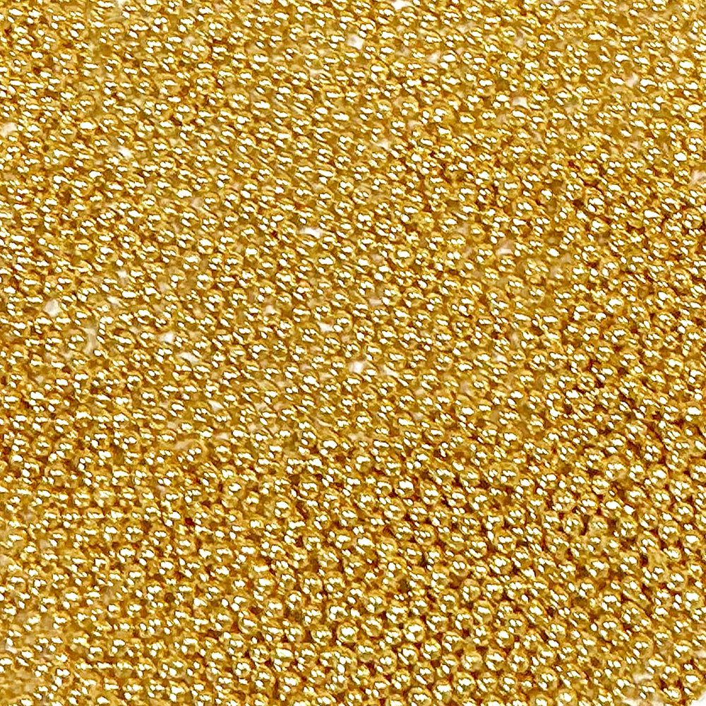 Homipooty gilded snowflakes on Christmas cakes add festive shimmer