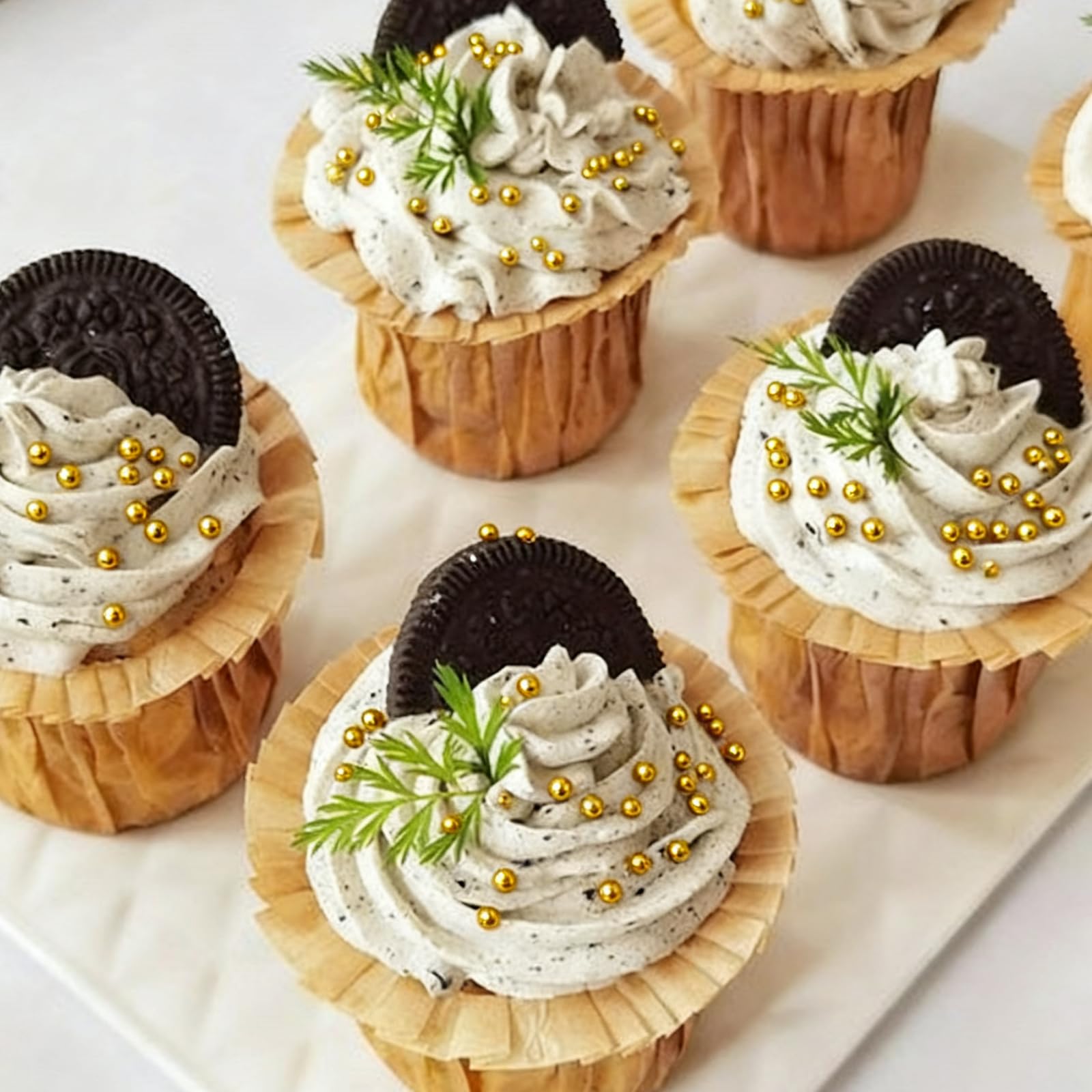 Homipooty cake decorations for festive occasions like Valentines and Christmas