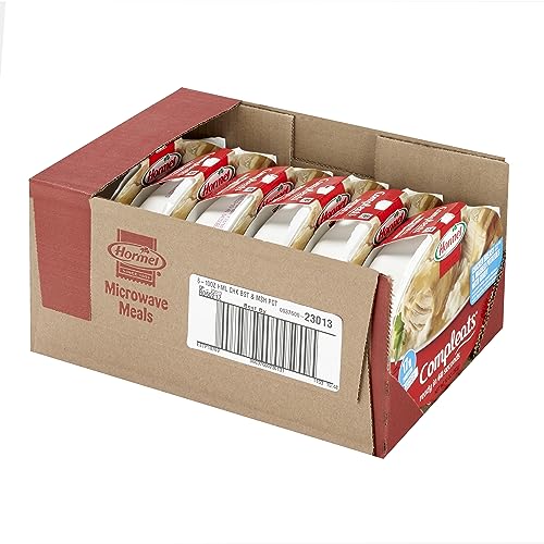 Gravy and chicken dinner tray from Hormel Compleats showing classic pairing