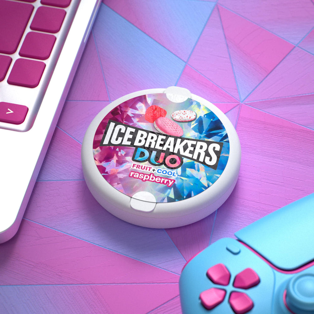 Dual-sided puck design makes it easy to grab a mint anytime.