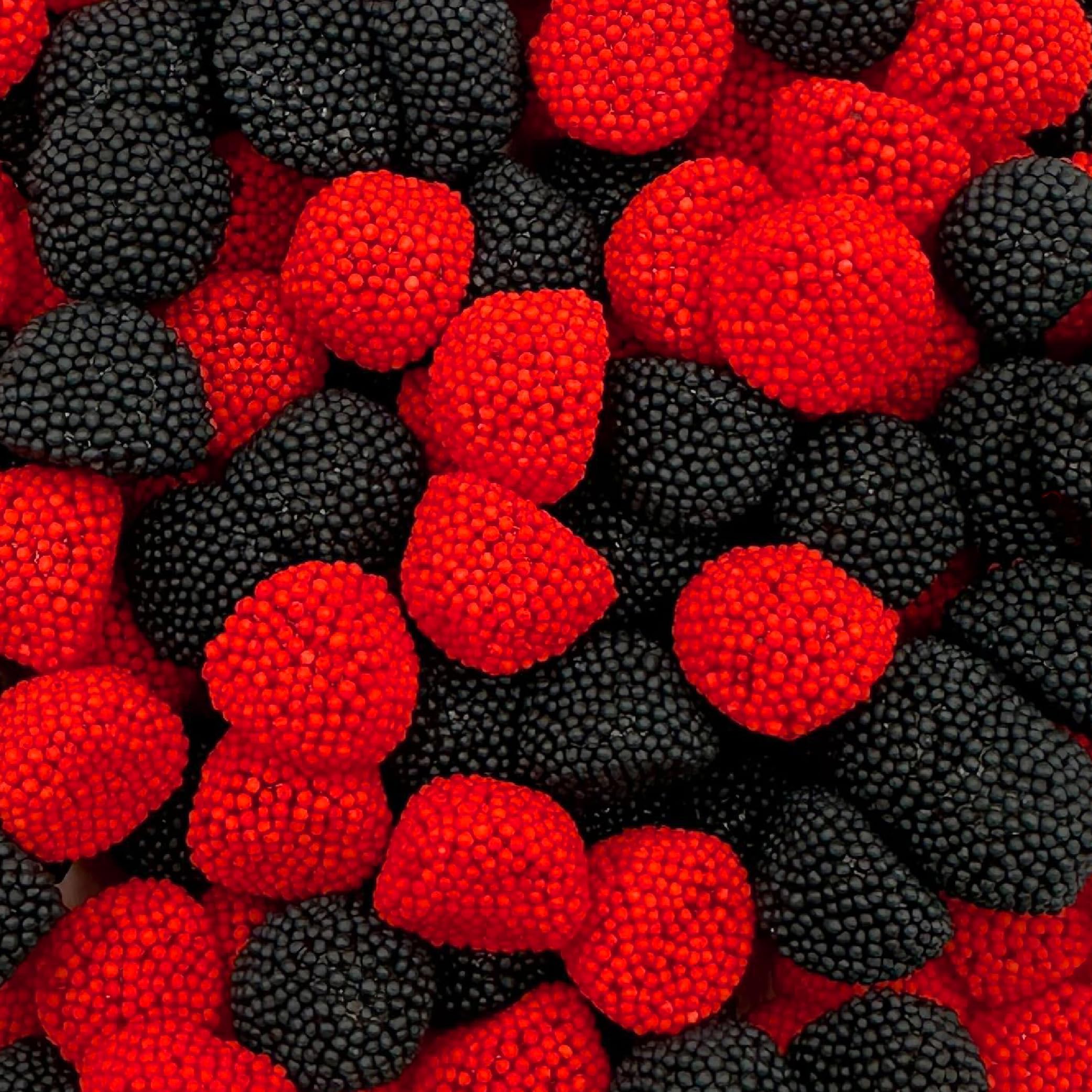 ILIKE! Berries Gummy Candy bag front view, ideal for party buffets.