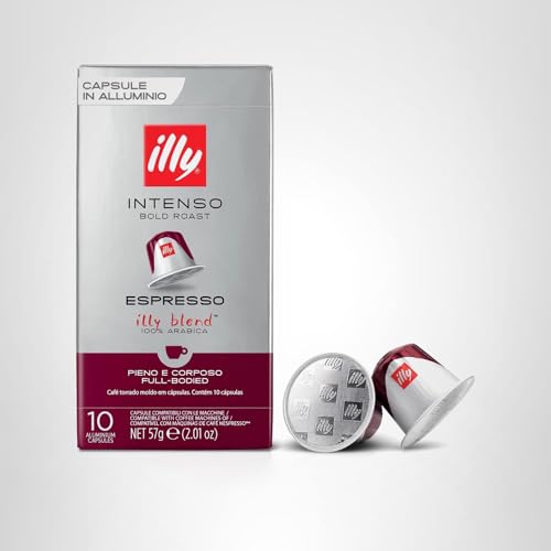 illy rich aroma in cup — Italian coffee moment at home