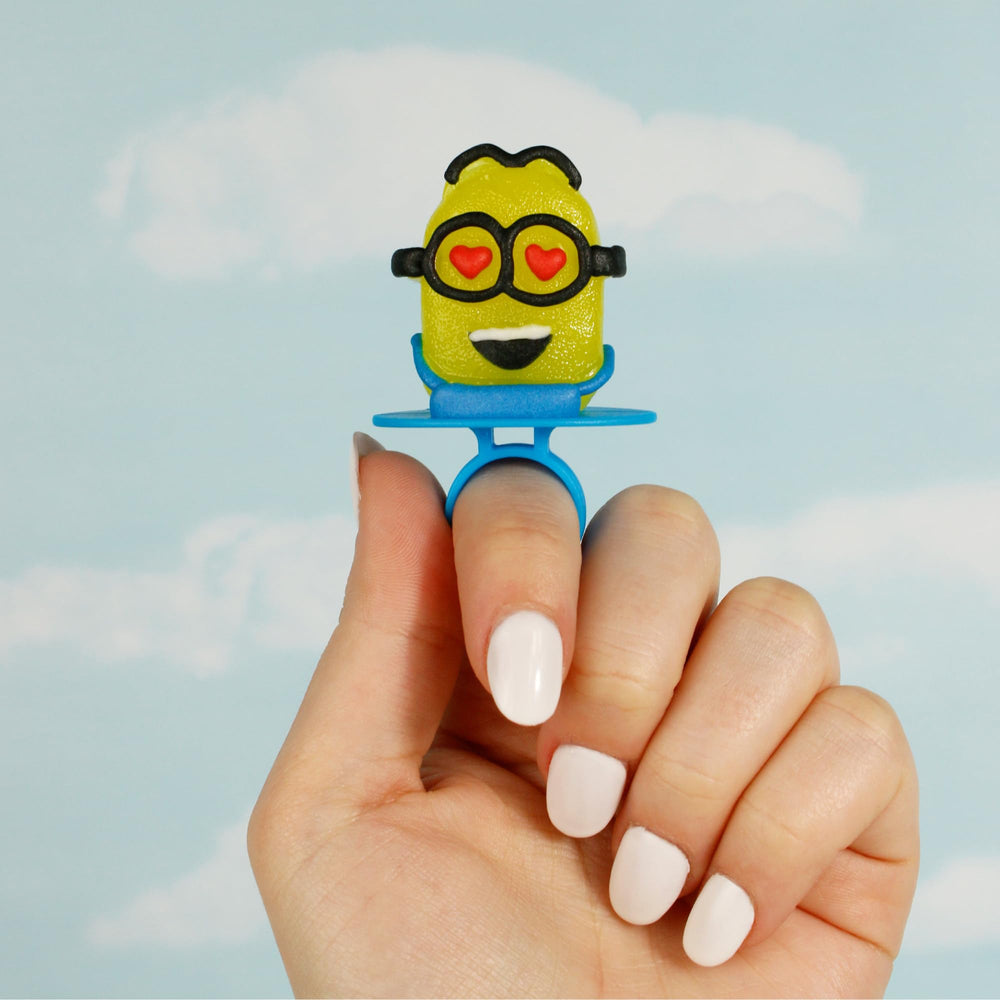 Imaginings 3 Minions lollipop ring blue raspberry flavor, a colorful snack for celebrations