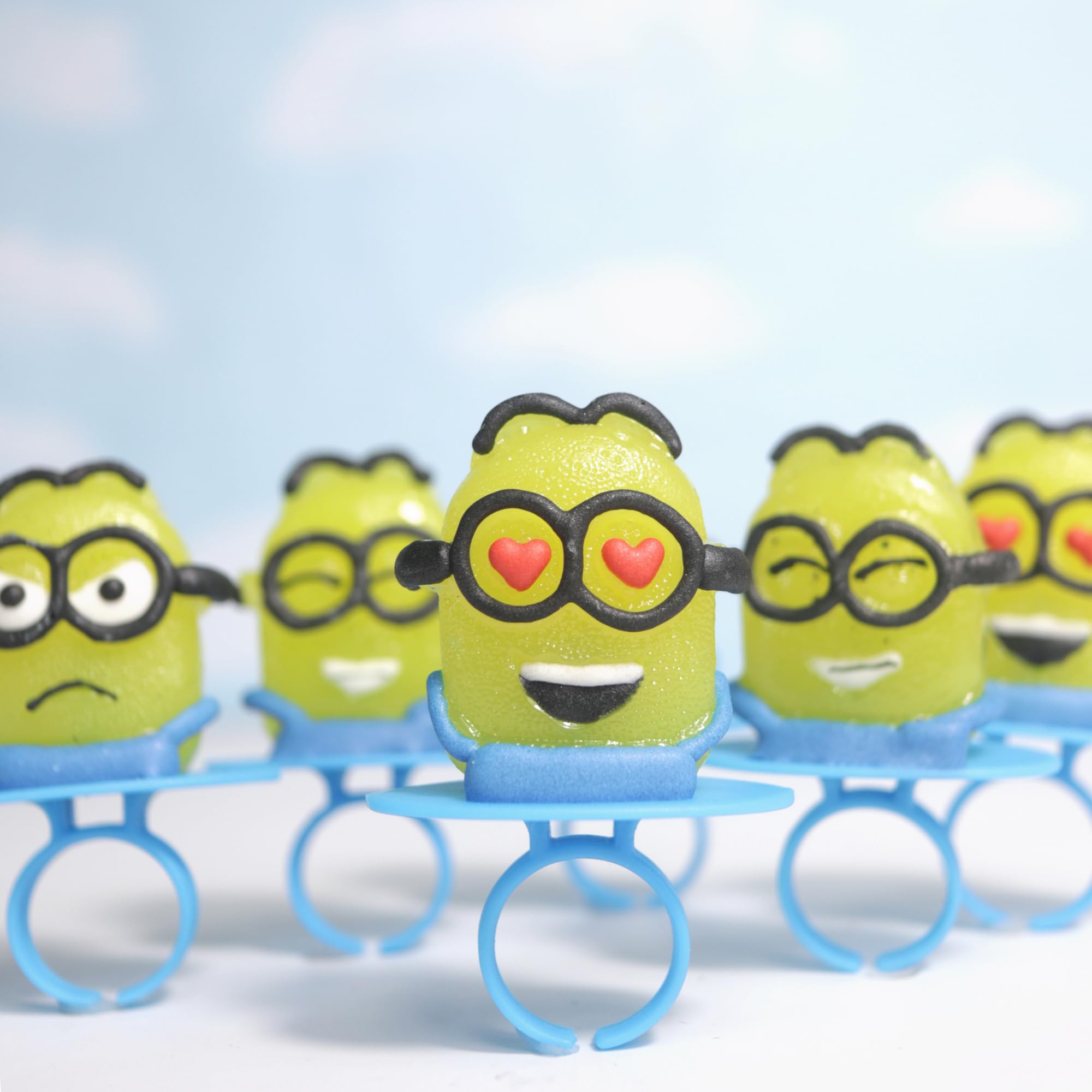Imaginings 3 Minions lollipop ring party-favor idea, adds whimsy to celebrations