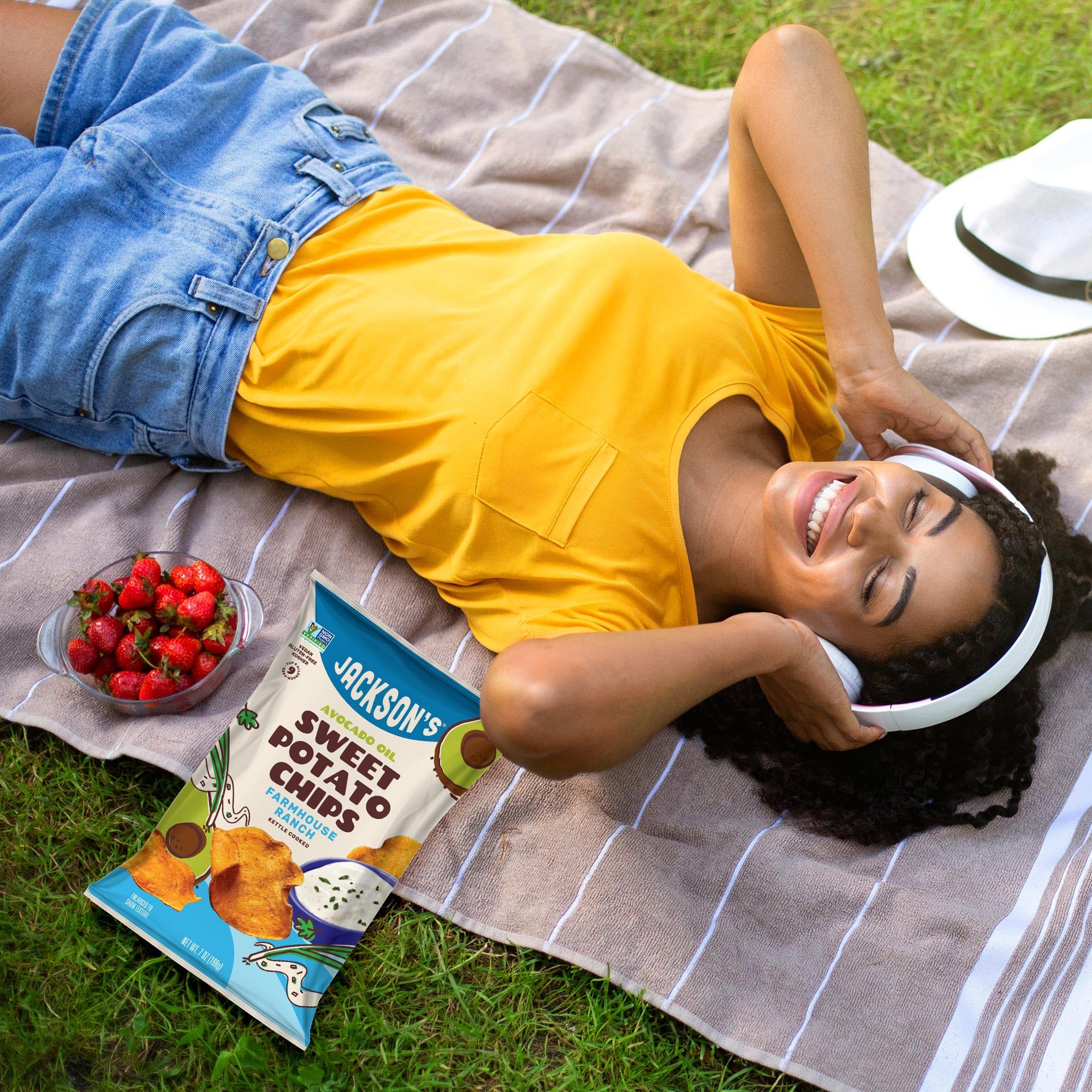 Jackson’s avocado oil sweet potato chips close-up, golden ridges and natural sweetness.