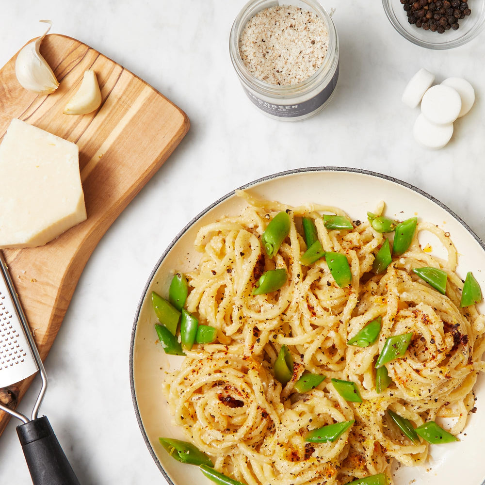 Kosher, non-iodized salt with pepper infusion enhances everyday meals gently.