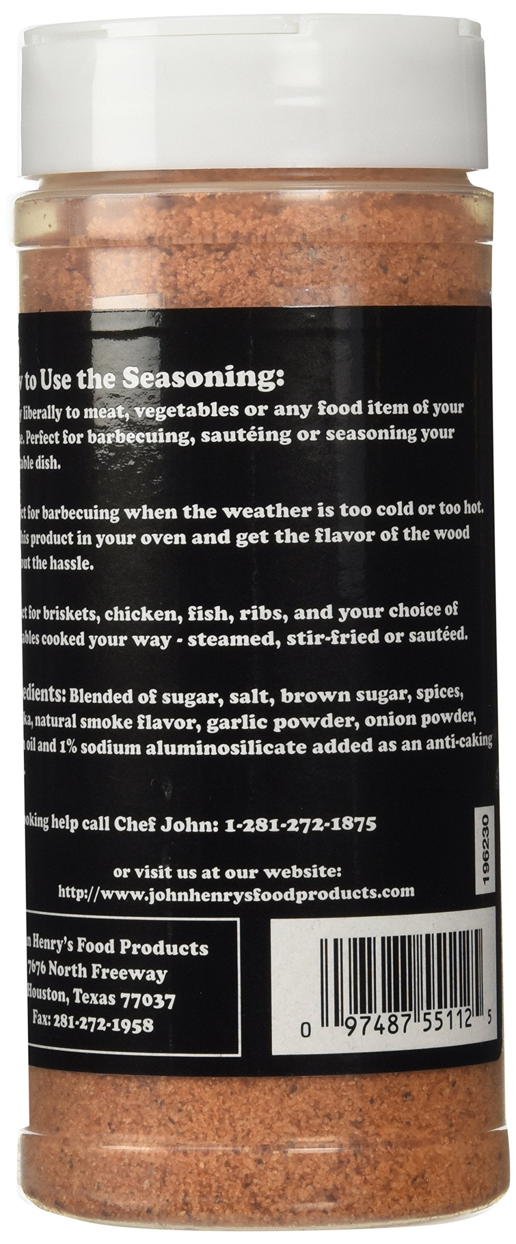 Pecan Rub brisket prep: a versatile crust enhancing beef or poultry.