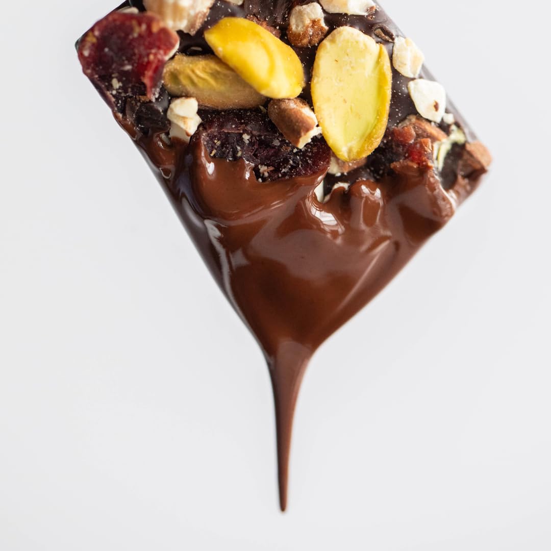 JOJO's serving suggestion shows ready-to-eat bar portions for quick energy