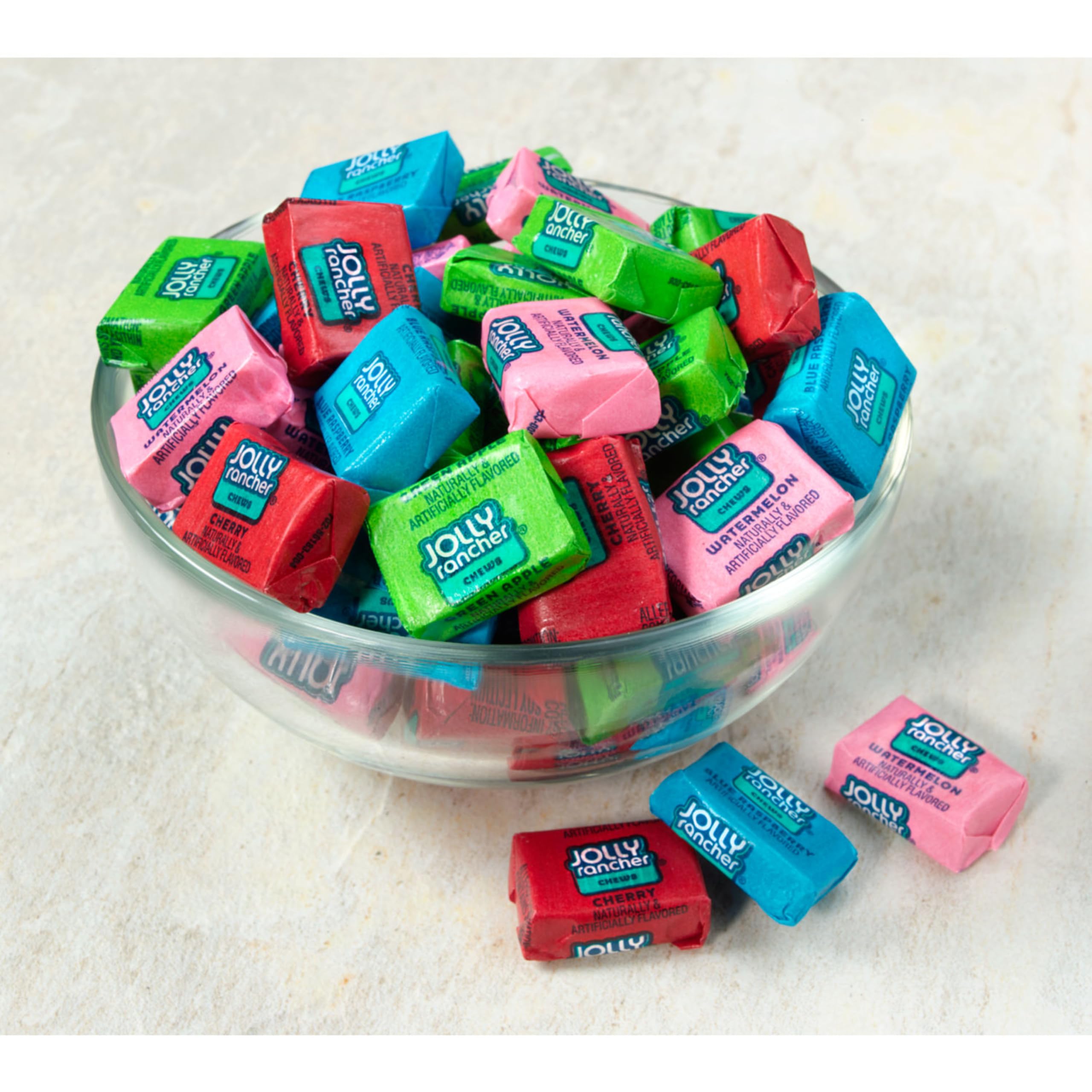 JOLLY RANCHER Green apple close-up highlights tangy-sweet notes.