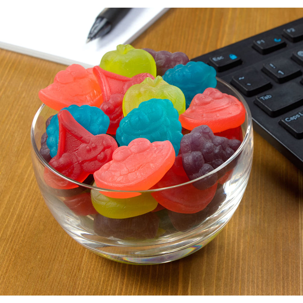 JOLLY RANCHER Gummies green apple flavor delivers crisp juiciness