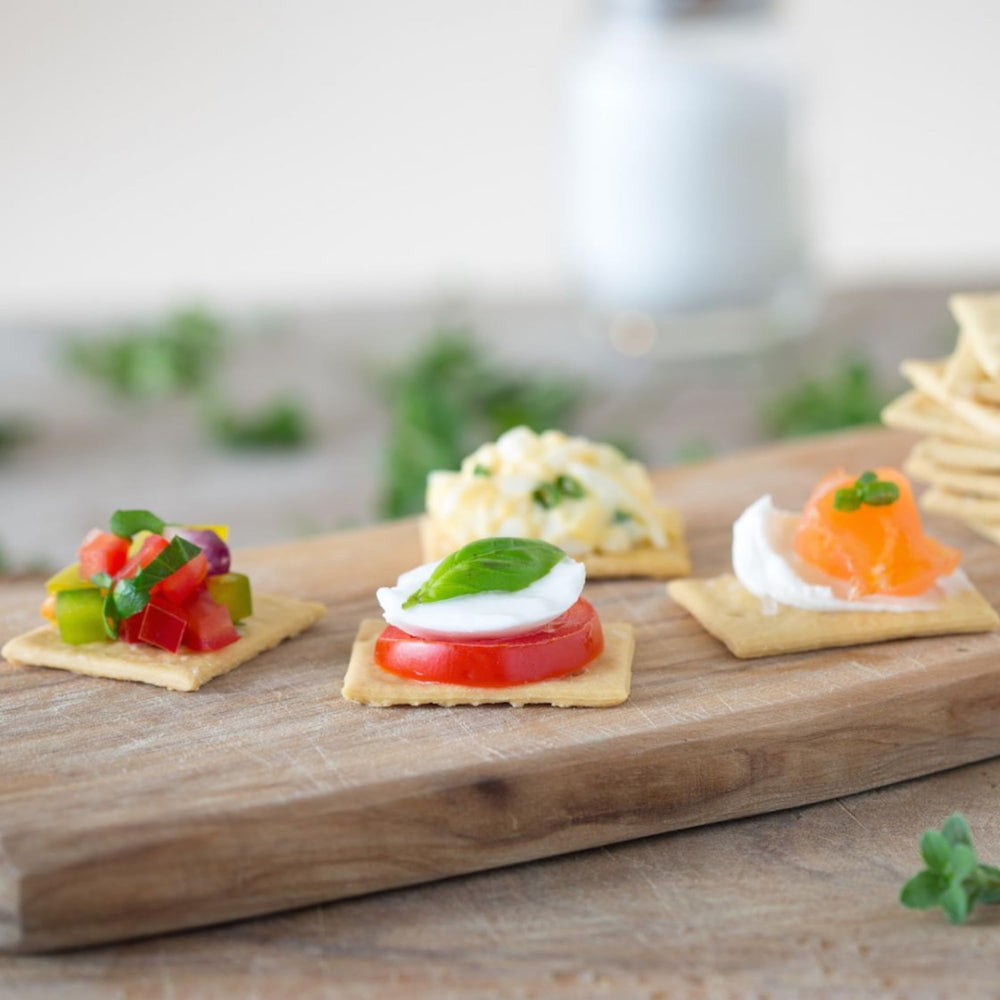Jovial crackers with dip for quick tasting and gathering