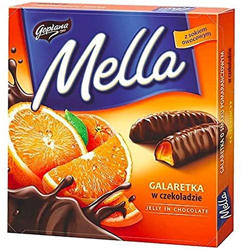 Jutrzenka MELLA assorted jelly bites showcase four flavors in one box.