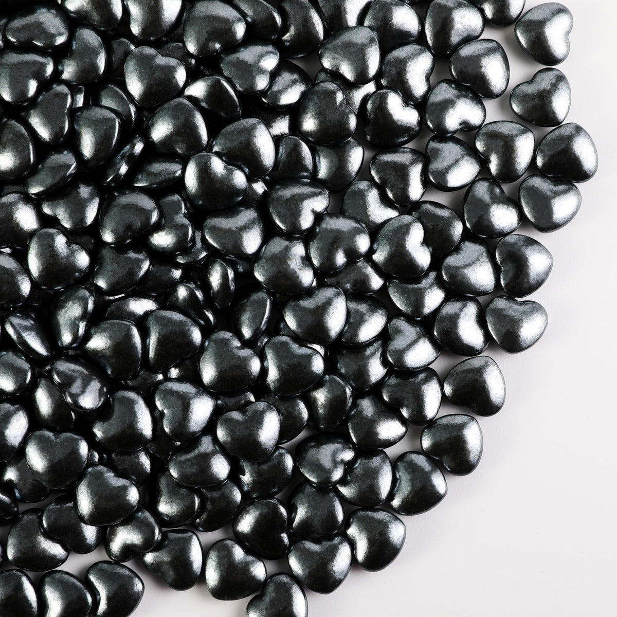 Kasvan Black Heart Sprinkles bottle adds dramatic color to cakes and desserts