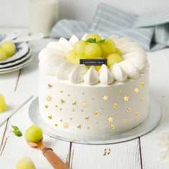 Kasvan ice cream topping pearls give color and texture to desserts.