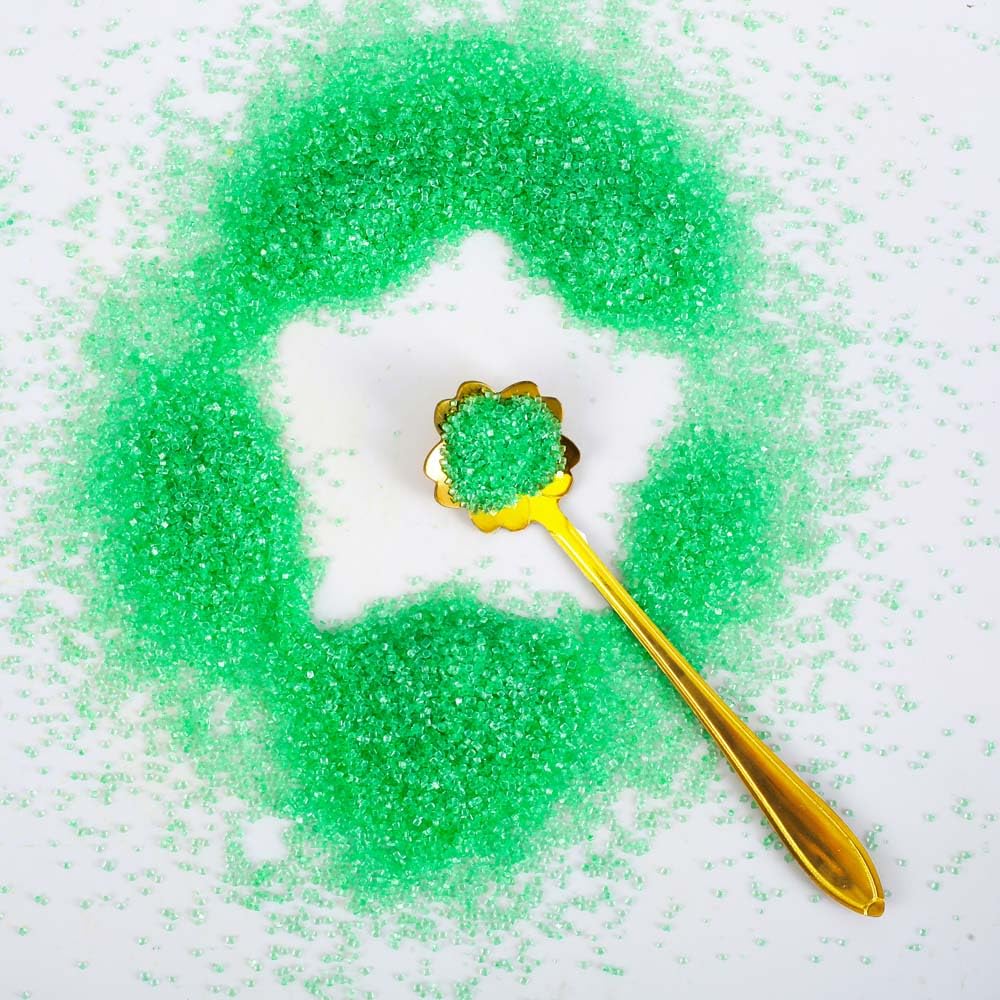 Kasvan Green Sanding Sugar on cookies – decorative topping that resists melting after baking.