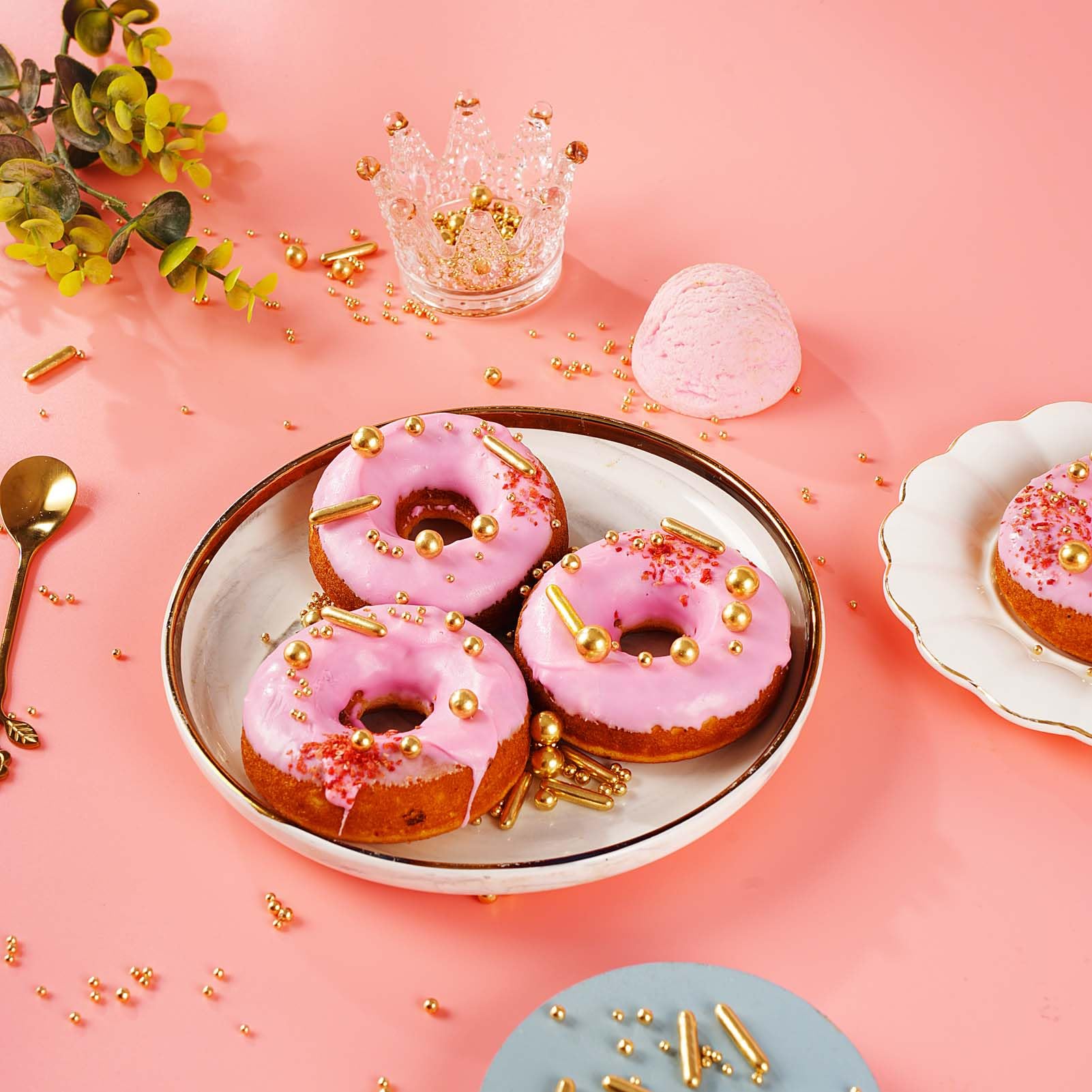 Kasvan sprinkles for ice cream, donuts, and cookies to elevate presentation.