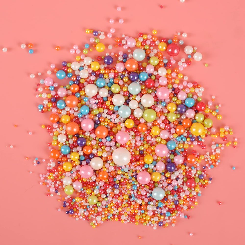 Kasvan pearl sugar sprinkles decorate cookies with a delicate sparkle.