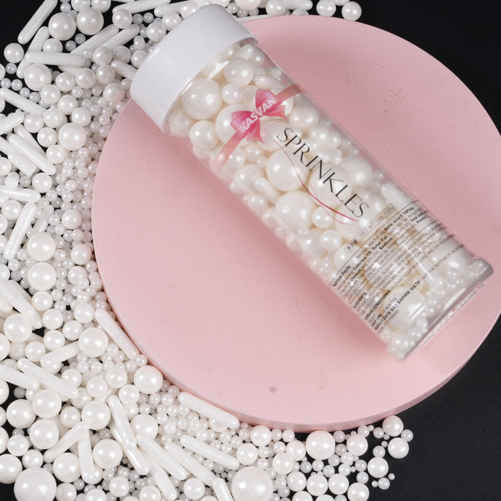 Kasvan pearls on cookies provide texture and shine