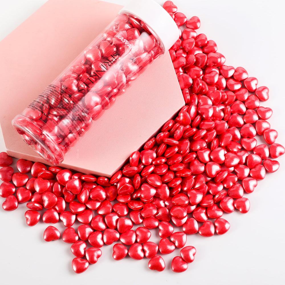 Kasvan wedding cake pearls add elegant red accents to desserts