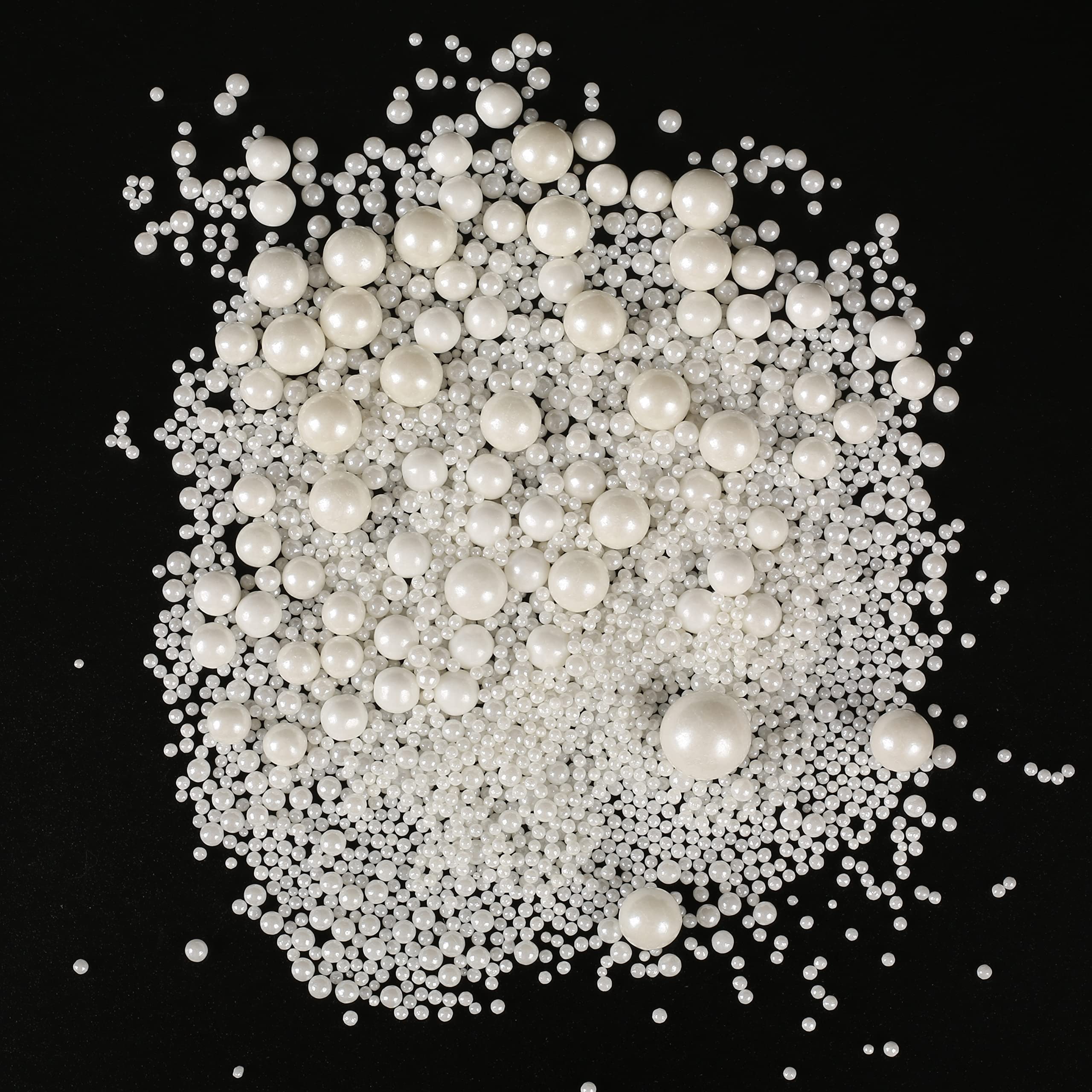 Kasvan wedding party pearls create refined dessert accents