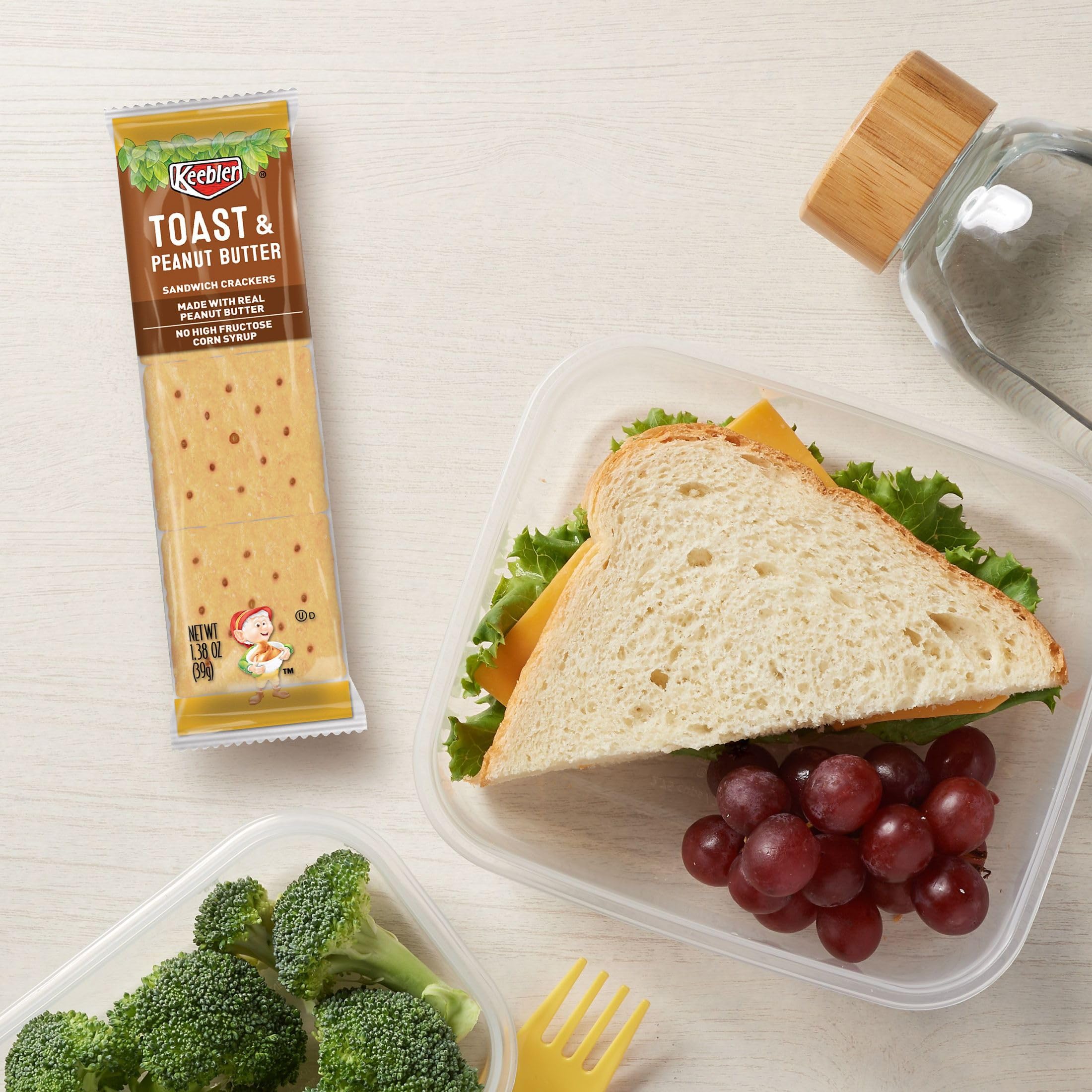 Keebler 12 trays packaging keeps snacks fresh across the day.