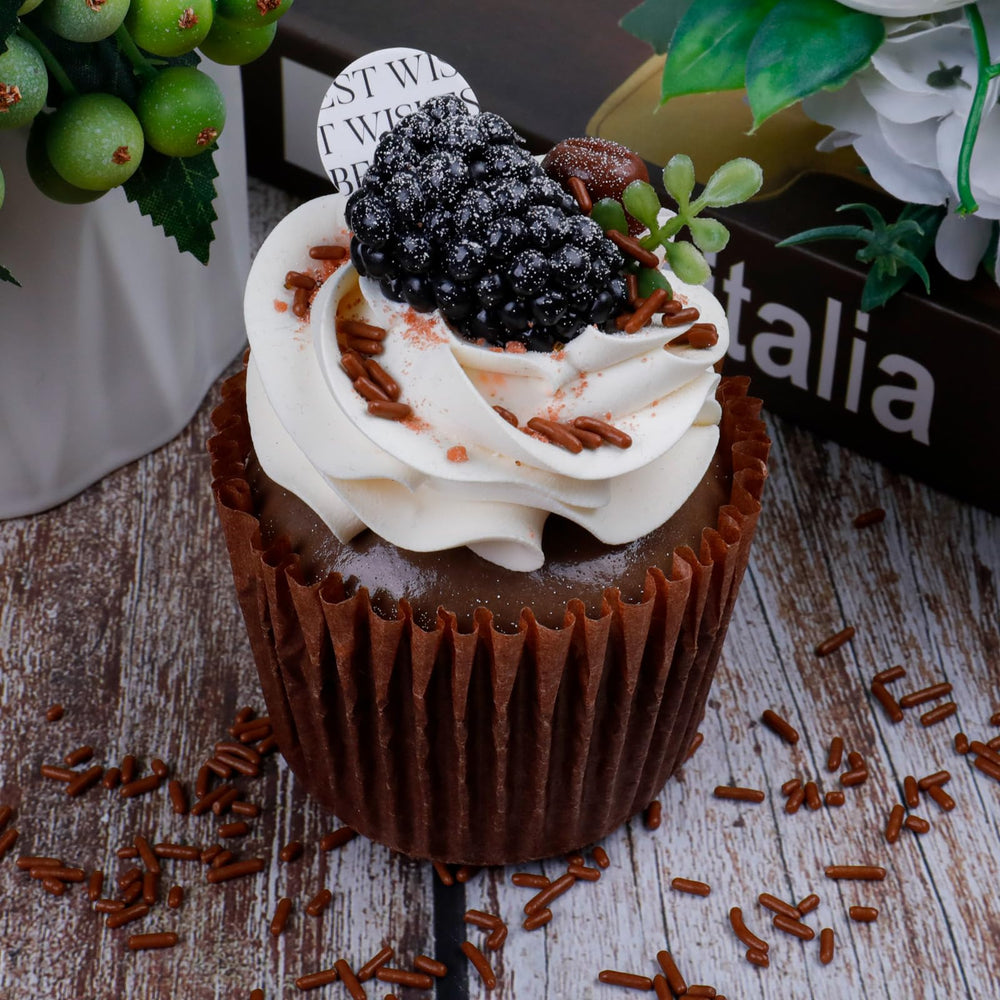 Kercky chocolate discs provide bold accents on cakes and dessert plates.