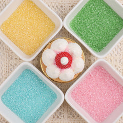 Kercky four-compartment container keeps colors separate and fresh during decorating