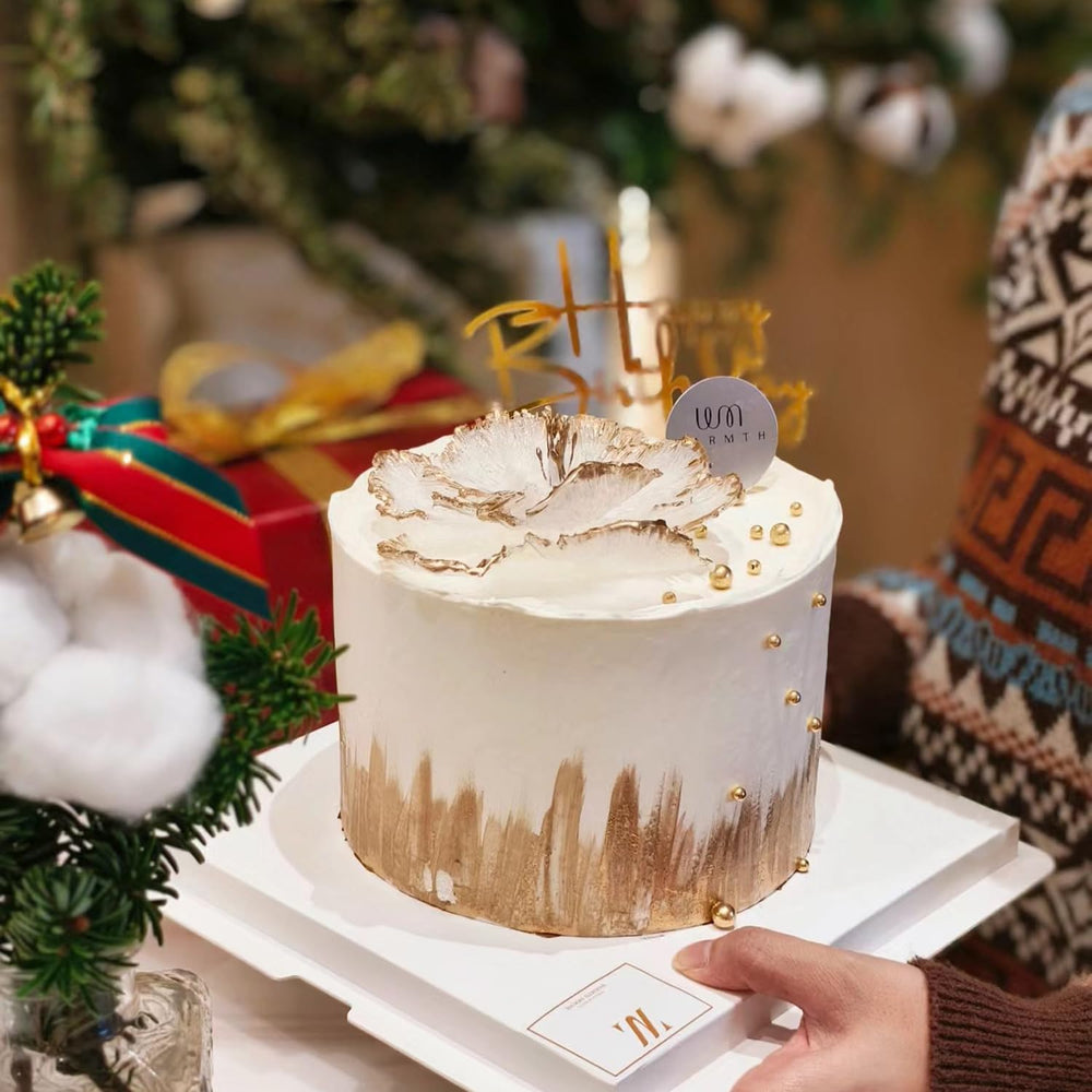 Kercky gold-silver-white-black-pearl cake-topping sprinkles bring bright accents to cupcakes.