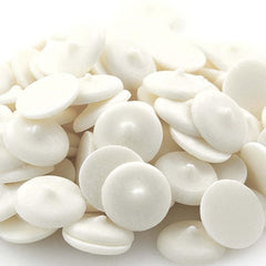 KIDU white melting wafers ready for dessert decorating on treats.